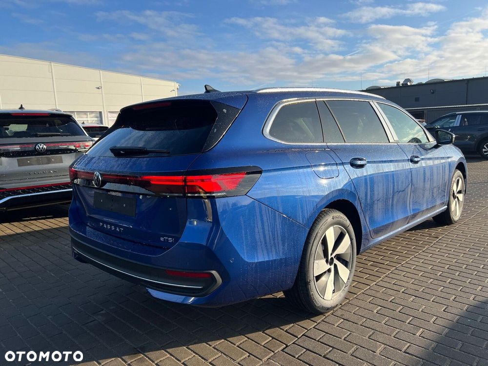 Volkswagen Passat Variant - 4