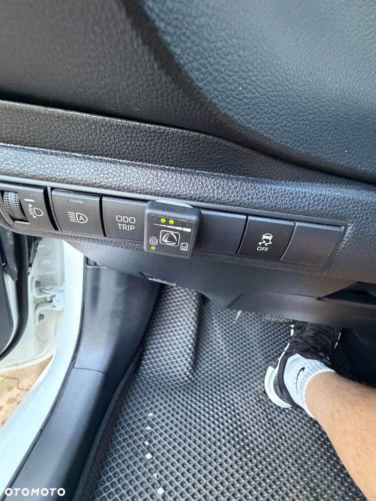 Toyota Corolla - 17