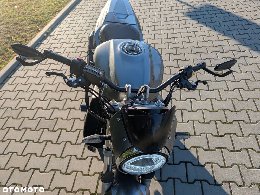Suzuki SV - 11