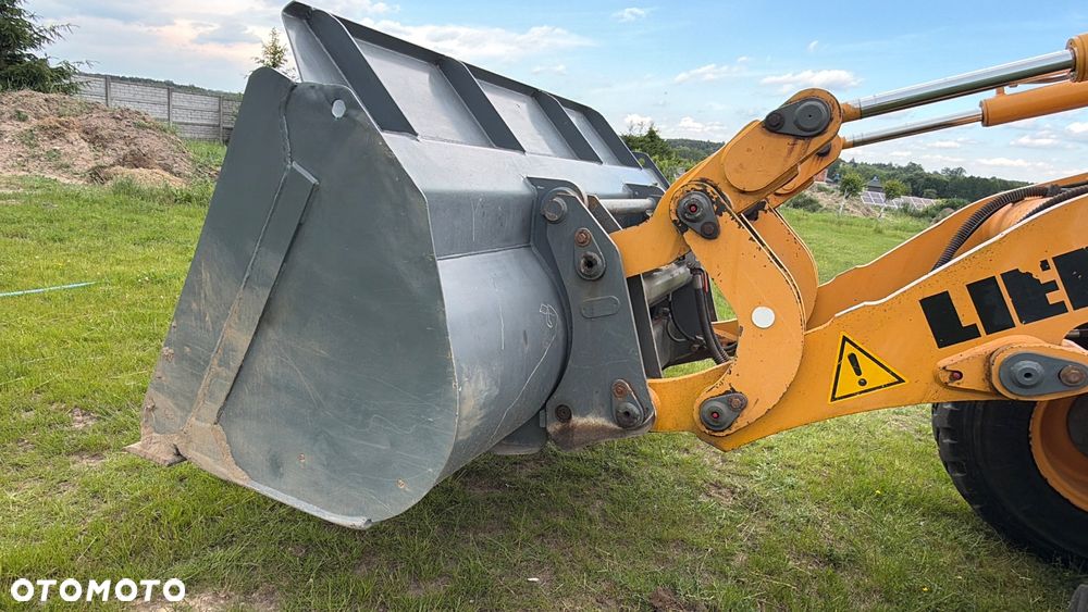 Liebherr Ładowarka Liebherr L524 KLIMA łyżka2,5m3+widły bezAdblue i Dpf szybkozłącze hydr. Cat Caterpillar 924K  924H  930K Volvo L60H / L70H Komatsu WA200-8 WA270-8JCB 426 427 - 16