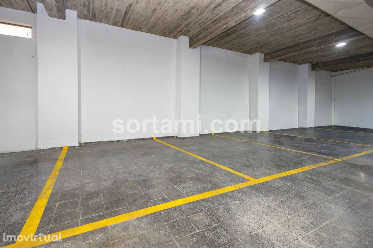 Garagem  Venda em Albufeira e Olhos de Água,Albufeira - Grande imagem: 4/11