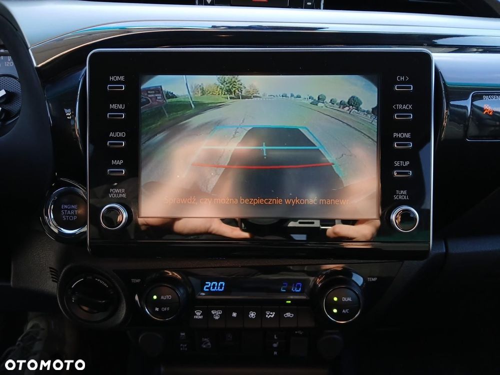 Toyota Hilux 2.8 D-4D Double Cab SR5 4x4 - 31