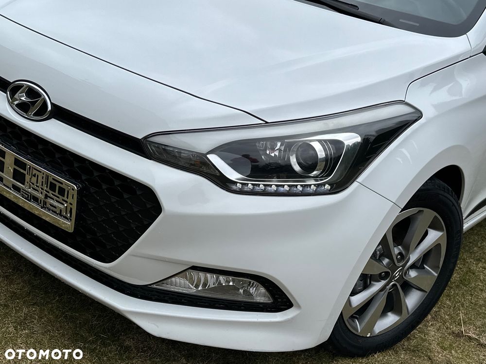 Hyundai i20 1.4 Wersja Jubileuszowa - 4