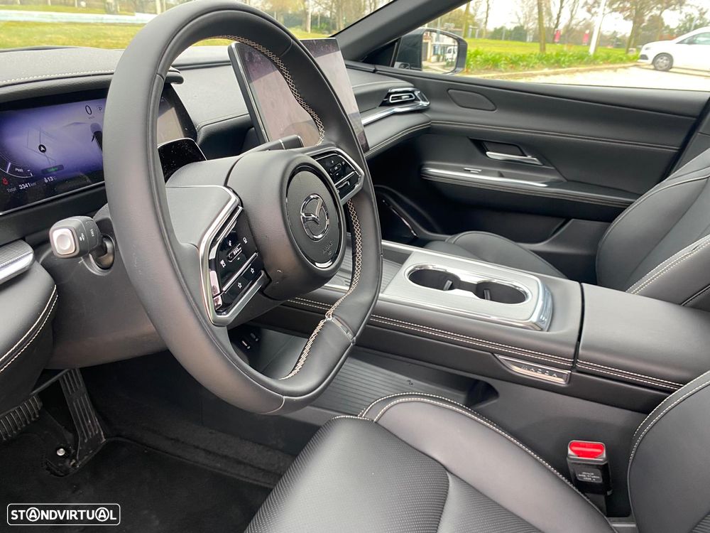 Mazda 6e 68.8 kWh Takumi - 9