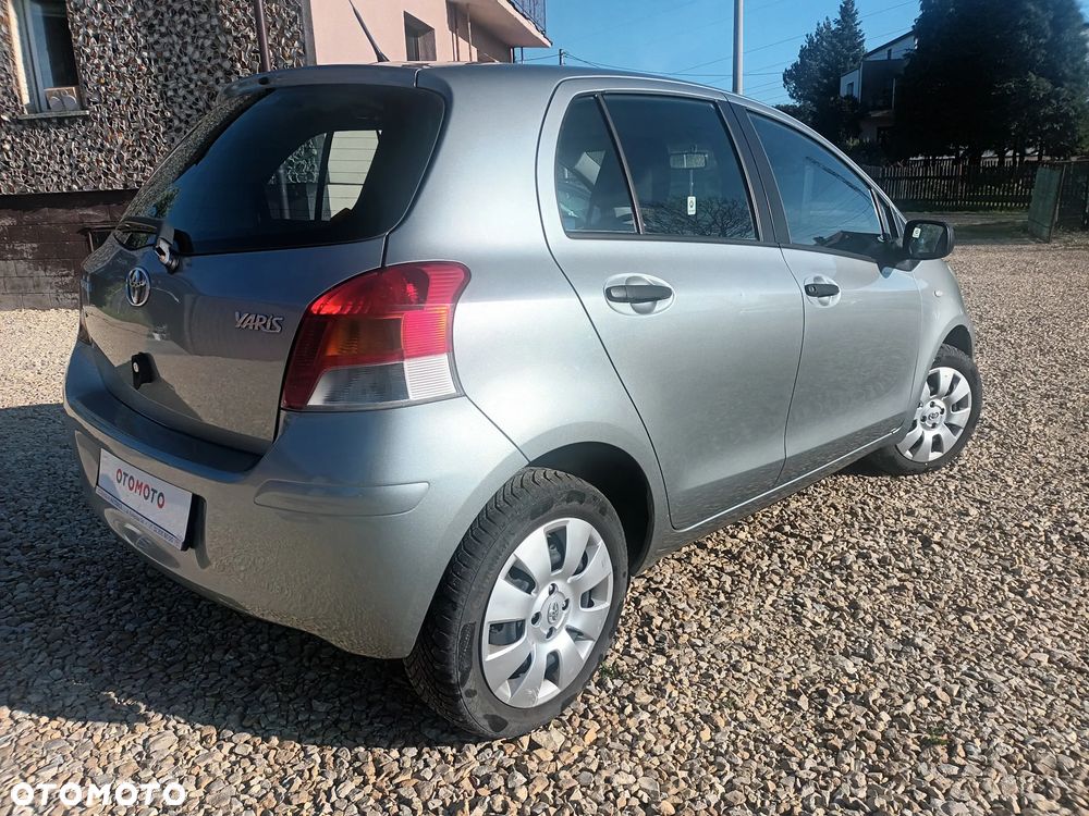 Toyota Yaris 1.33 VVT-i Cool+ - 3