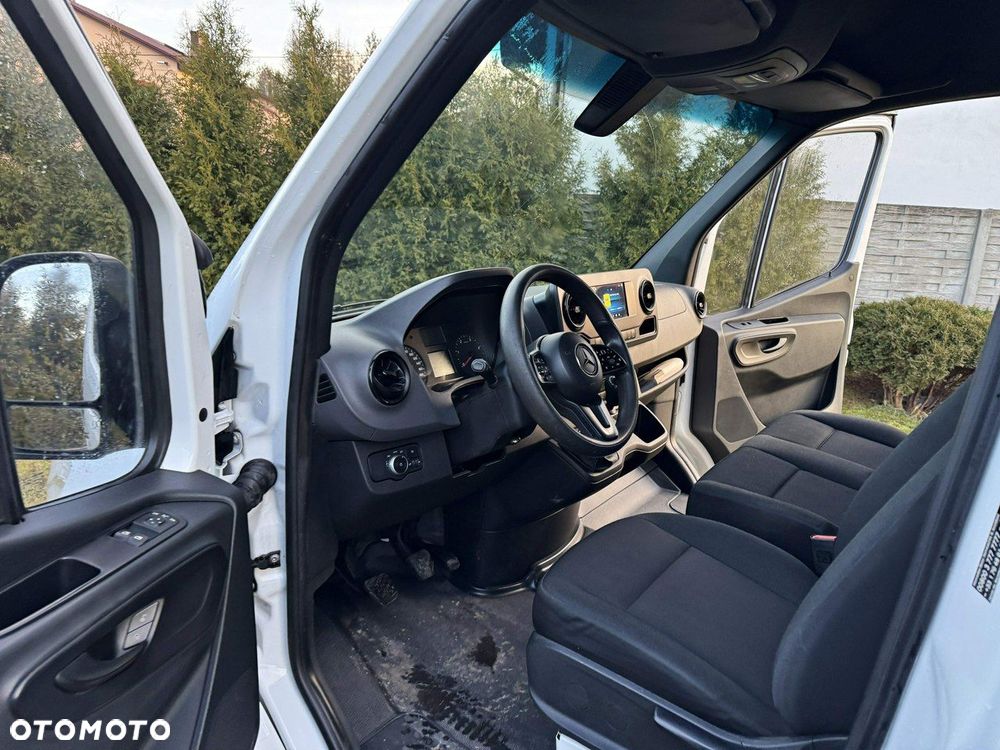 Mercedes-Benz Sprinter - 6