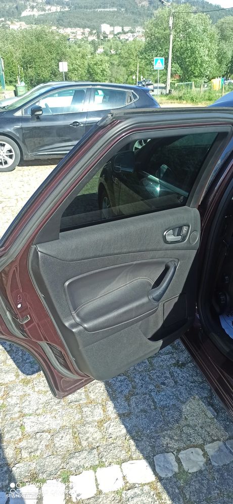 Ford Mondeo SW 2.2 TDCi Titanium X - 24