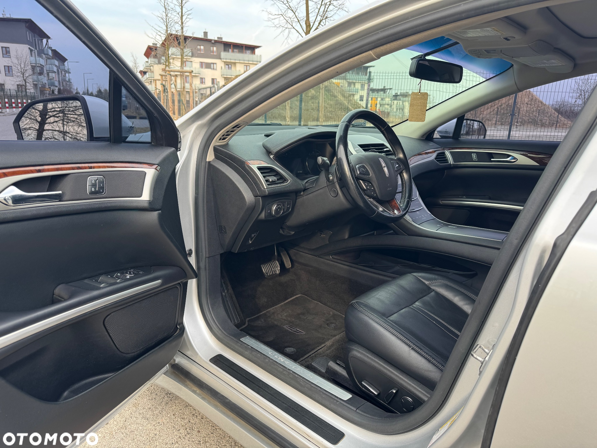 Lincoln MKZ - 21