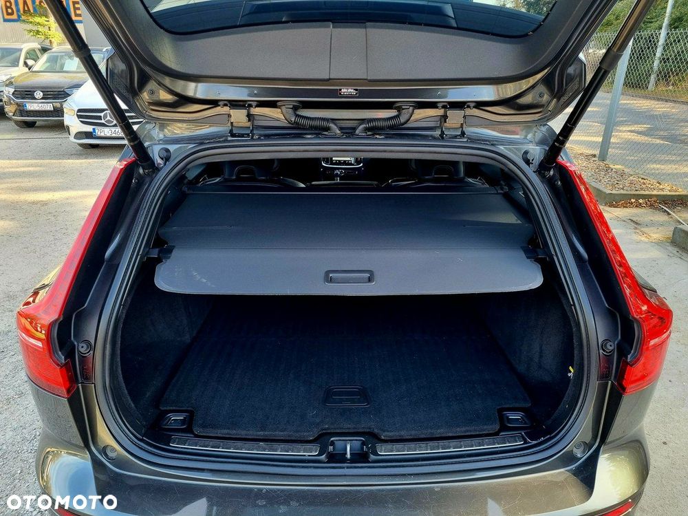 Volvo V60 D4 Geartronic R-Design - 16