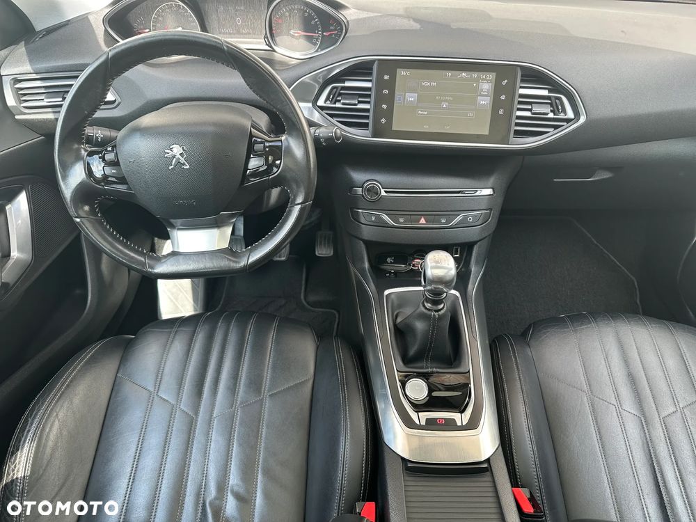 Peugeot 308 155 THP Platinum - 5