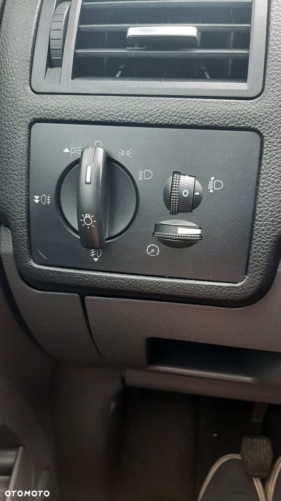 Ford Kuga 2.0 TDCi 2x4 Champions Edition - 21