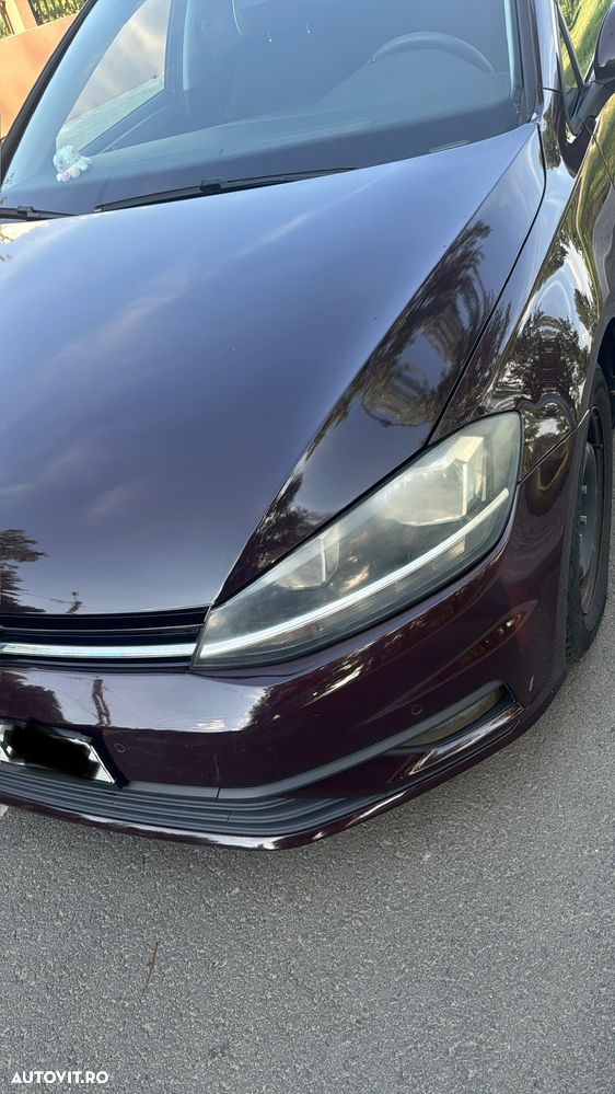 Volkswagen Golf - 5