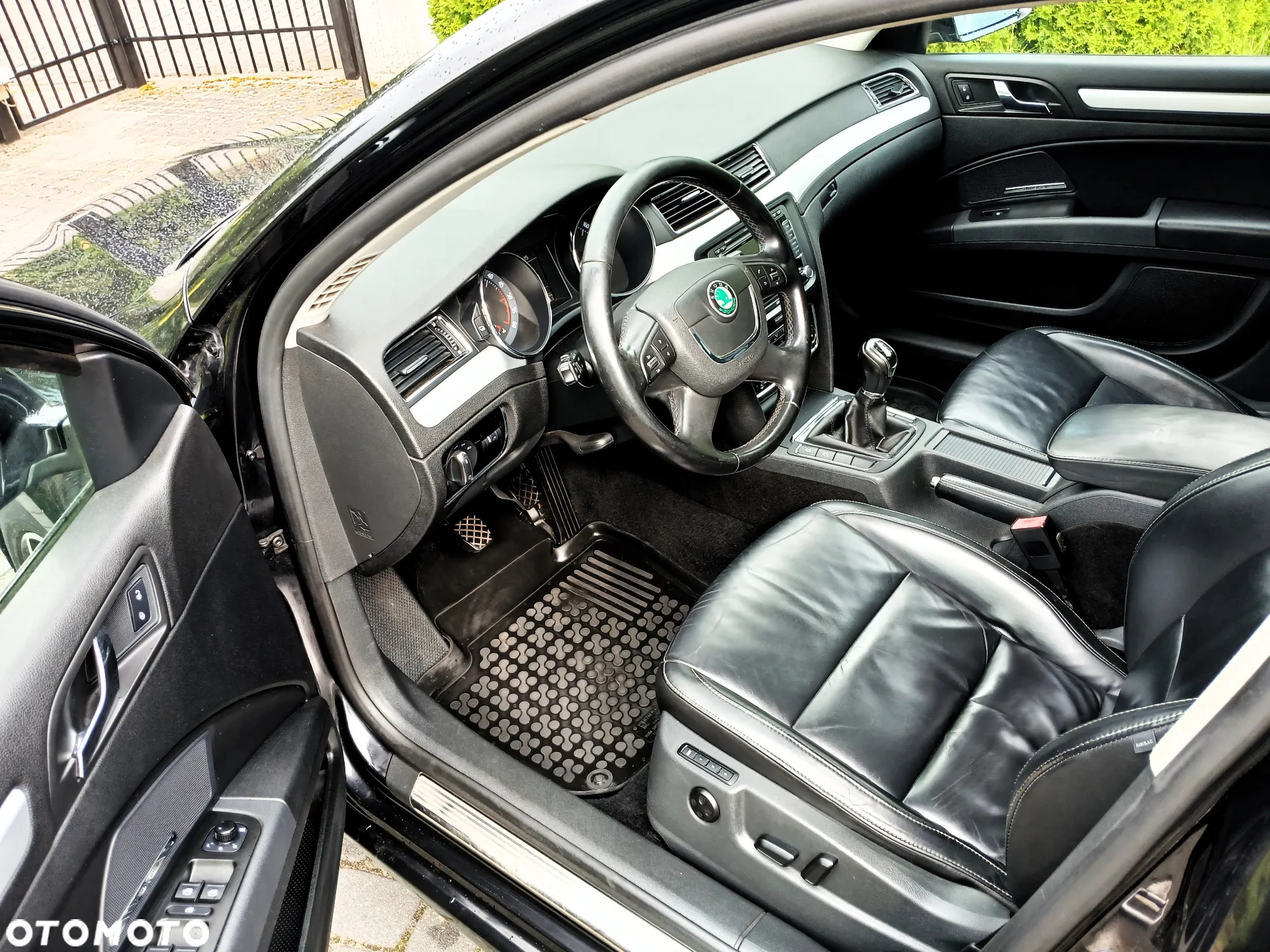 Skoda Superb 2.0 TDI Elegance - 23