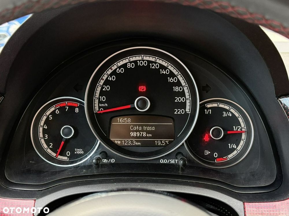 Volkswagen up! 1.0 TSI GTI - 24