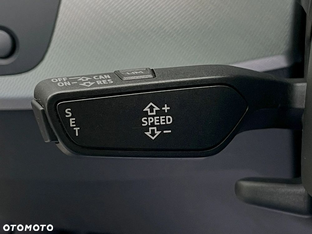 Audi A4 Avant 2.0 TDI ultra S tronic design - 26