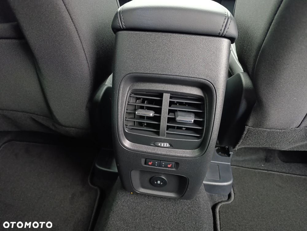 Ford Kuga 1.5 EcoBoost FWD Titanium - 34