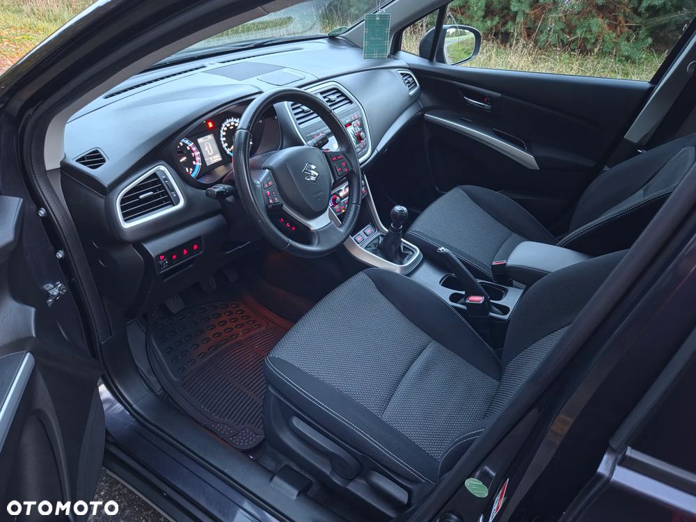 Suzuki SX4 S-Cross - 11