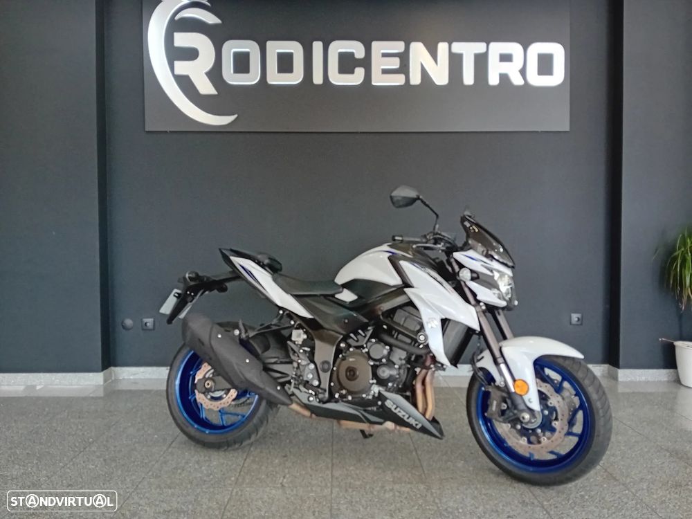 Suzuki GSX GSX-S 750 - 6