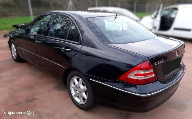 Peças Mercedes-Benz Class C(W203) 2000 a 2007 - 46