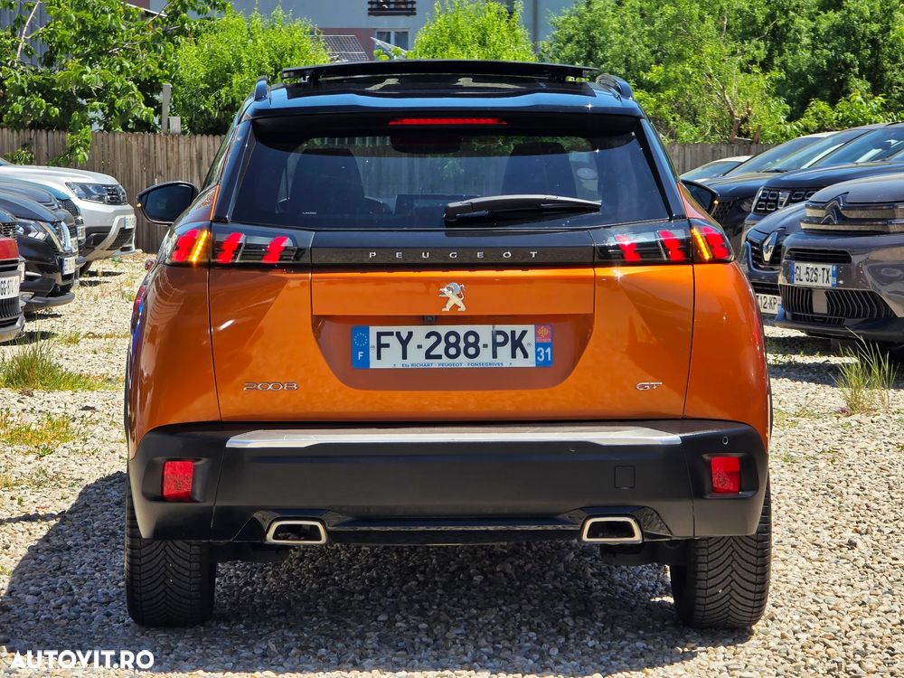 Peugeot 2008 PureTech 130 EAT8 GT - 12