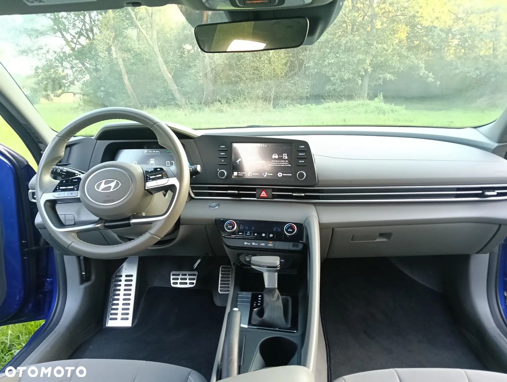 Hyundai Elantra - 7