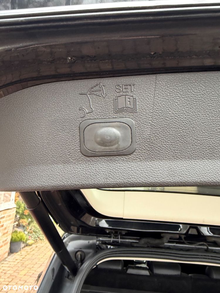 Ford Kuga 2.0 TDCi 4x4 Titanium - 17