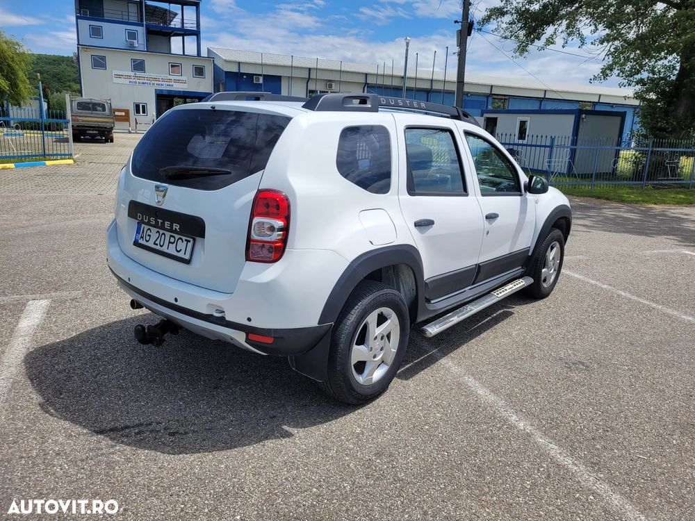 Dacia Duster 1.6 4x2 Laureate - 4