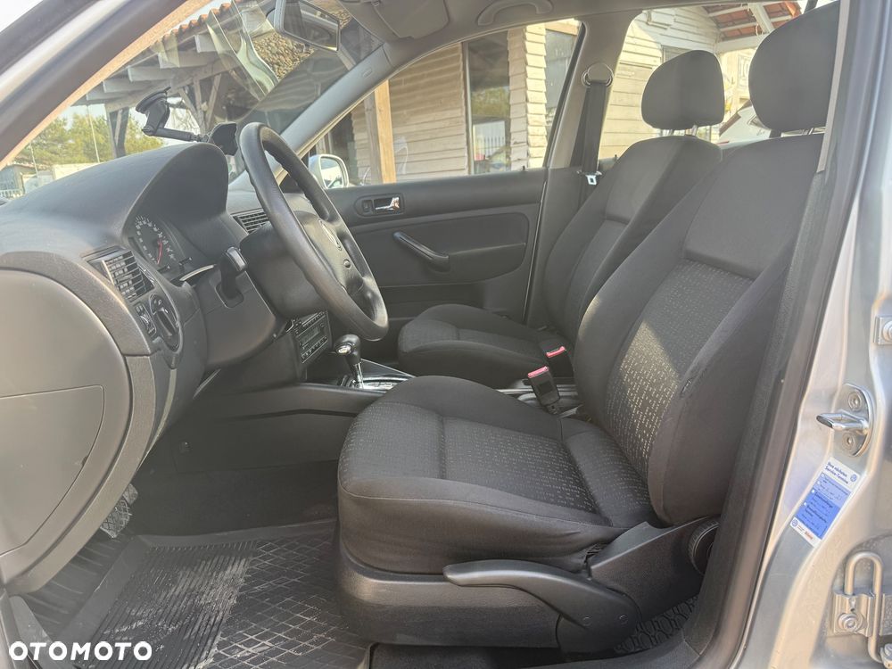 Volkswagen Golf - 9