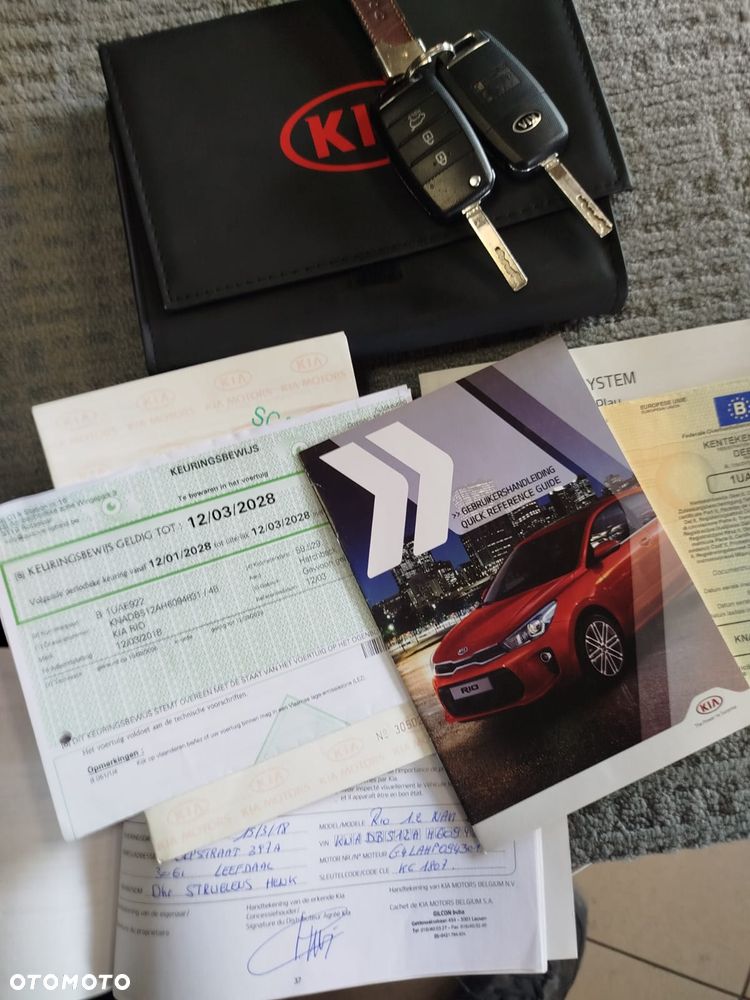 Kia Rio - 17
