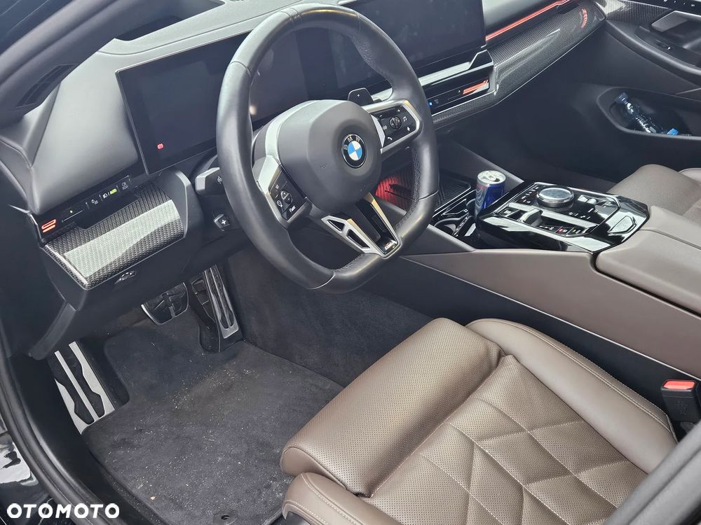 BMW Seria 5 520i M Sport Edition - 29