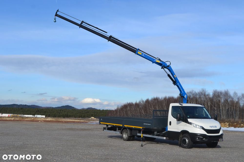 Iveco Daily 72C18 70C18 Skrzynia ładunkowa 5,6m + żuraw DN 6.0 S3 Sterowanie radiowe SCANRECO HDS Fassi Palfinger Hiab HMF HC - 5