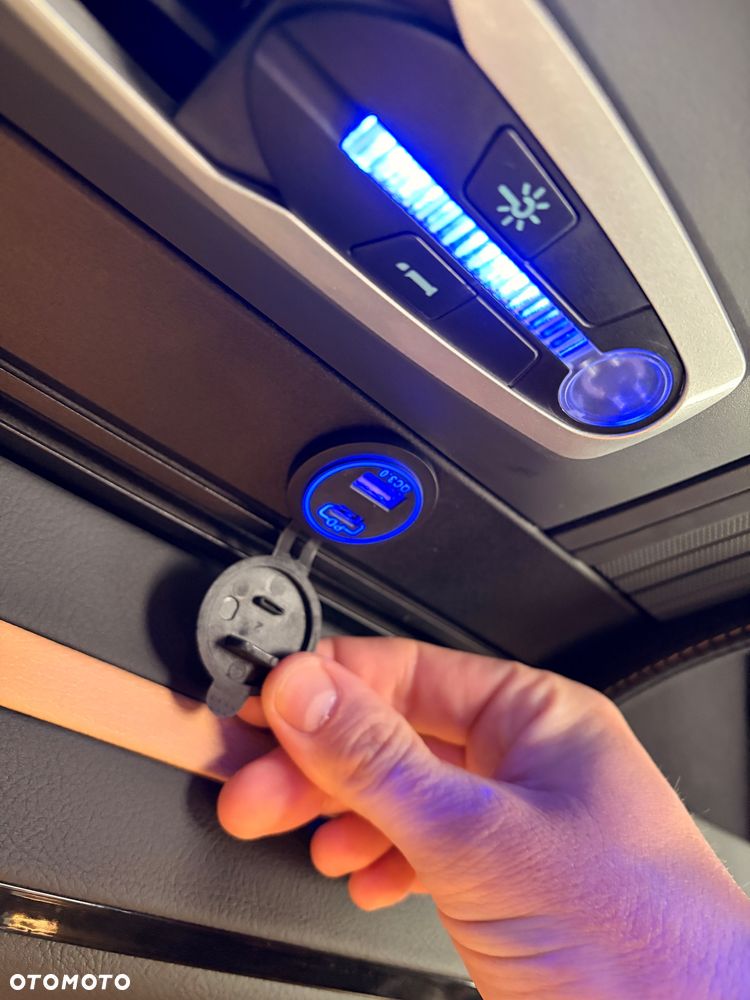 Mercedes-Benz Sprinter 519 - 22