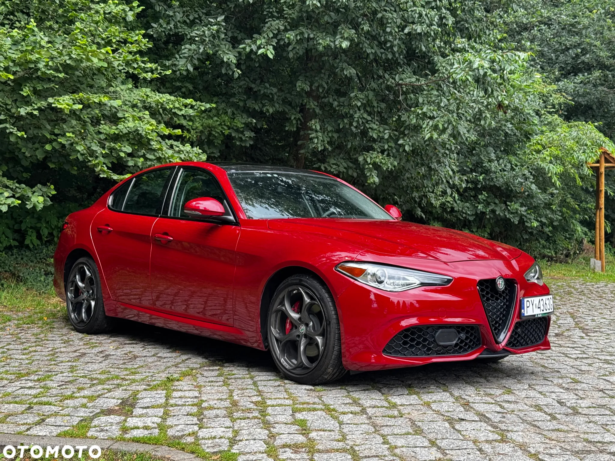 Alfa Romeo Giulia 2.0 Turbo 16V AT8-Q4 Veloce - 3