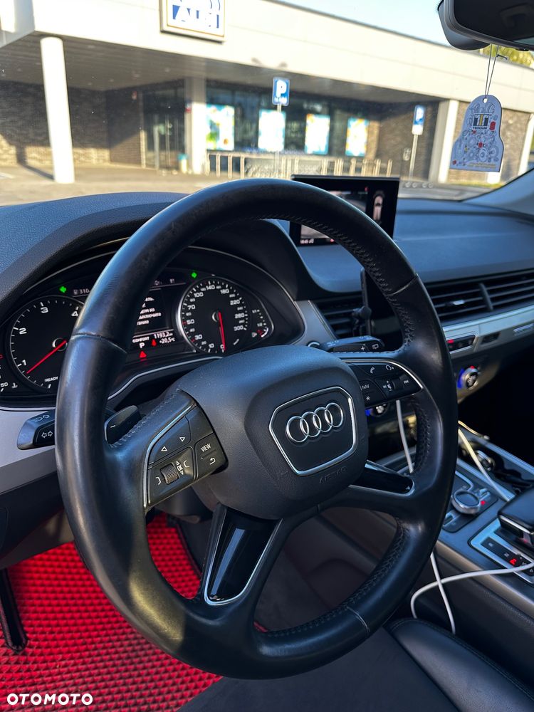 Audi Q7 - 15