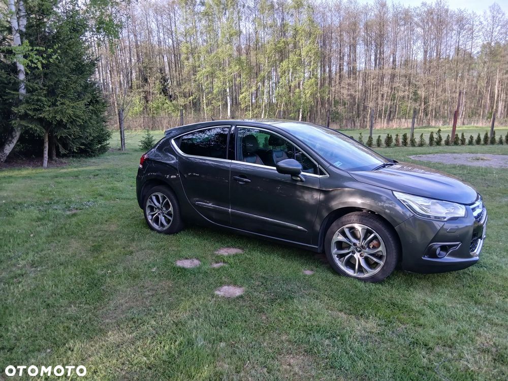 Citroën DS4 THP 200 SportChic - 4