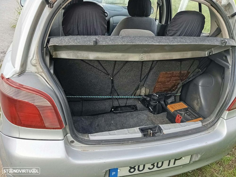 Toyota Yaris - 6