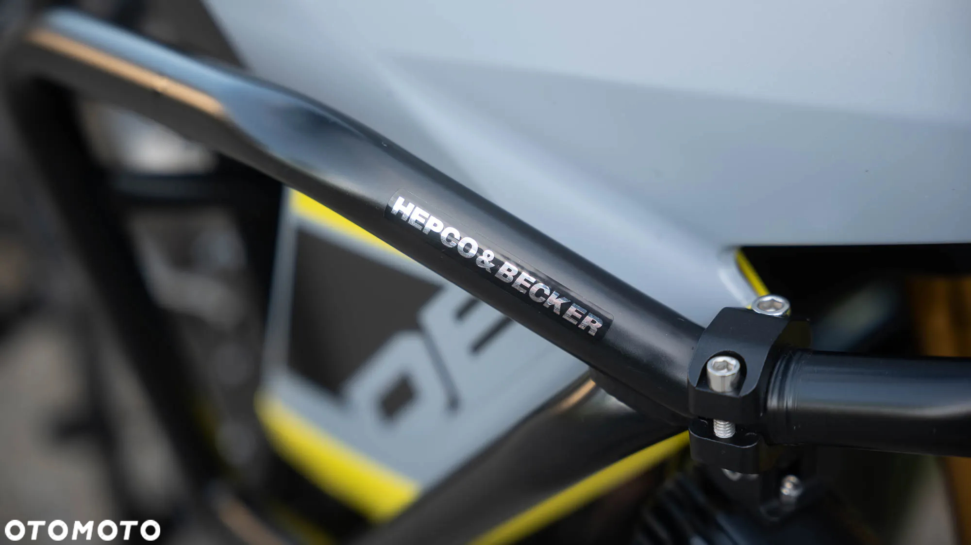 Suzuki V-STROM - 8