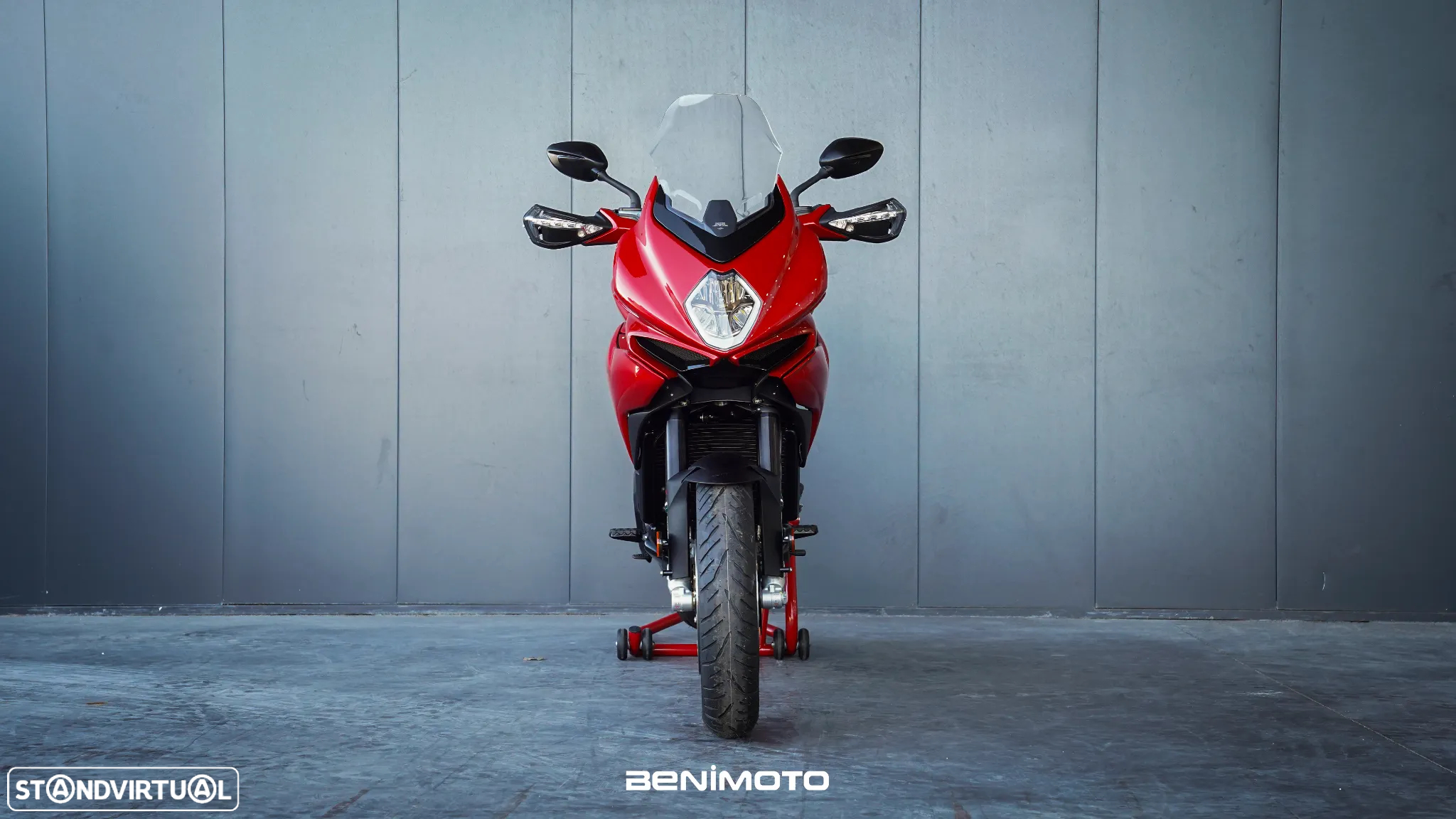 MV Agusta Turismo Veloce R - 8