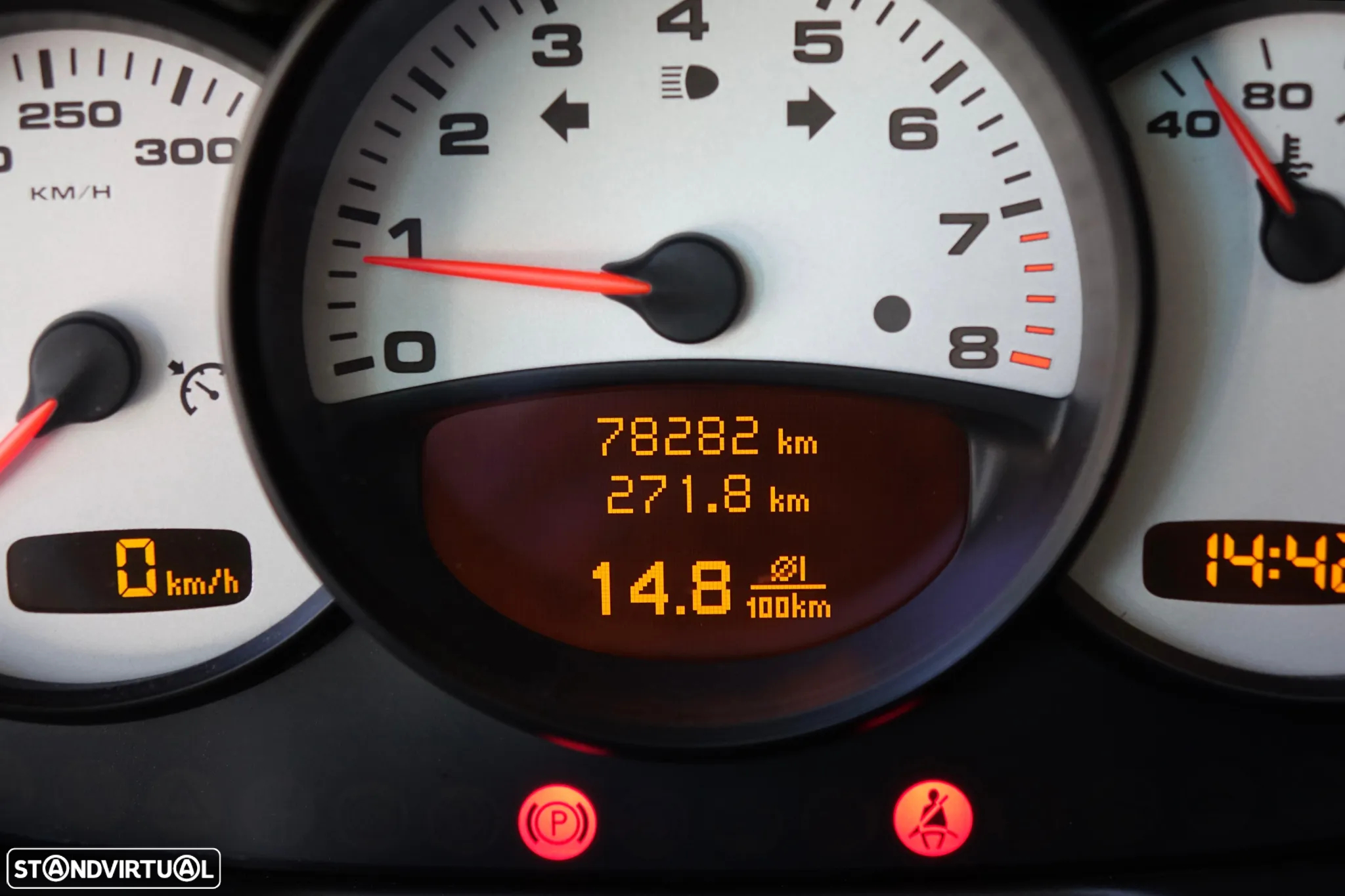 Porsche 911 (996) Carrera 4 S - 16