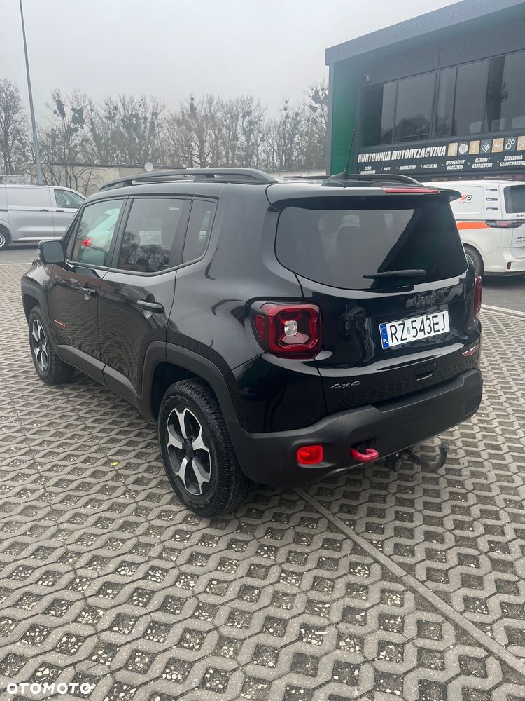 Jeep Renegade - 8
