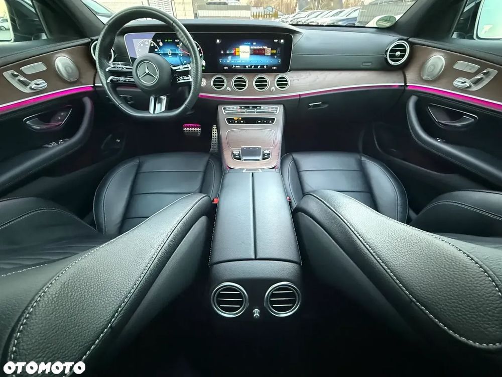 Mercedes-Benz Klasa E 300 de PHEV 4-Matic AMG 9G-Tronic - 40