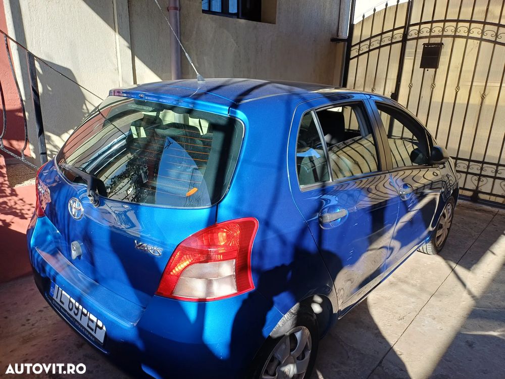 Toyota Yaris 1.3 Luna - 16