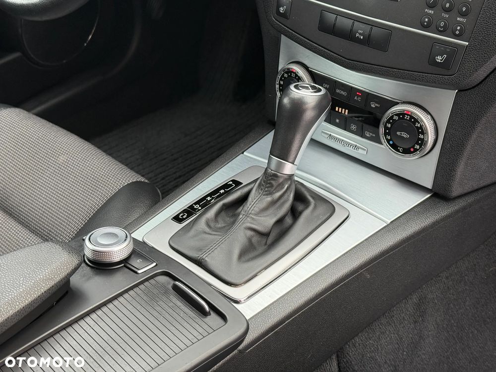 Mercedes-Benz Klasa C 200 Kompressor Automatik Avantgarde - 32