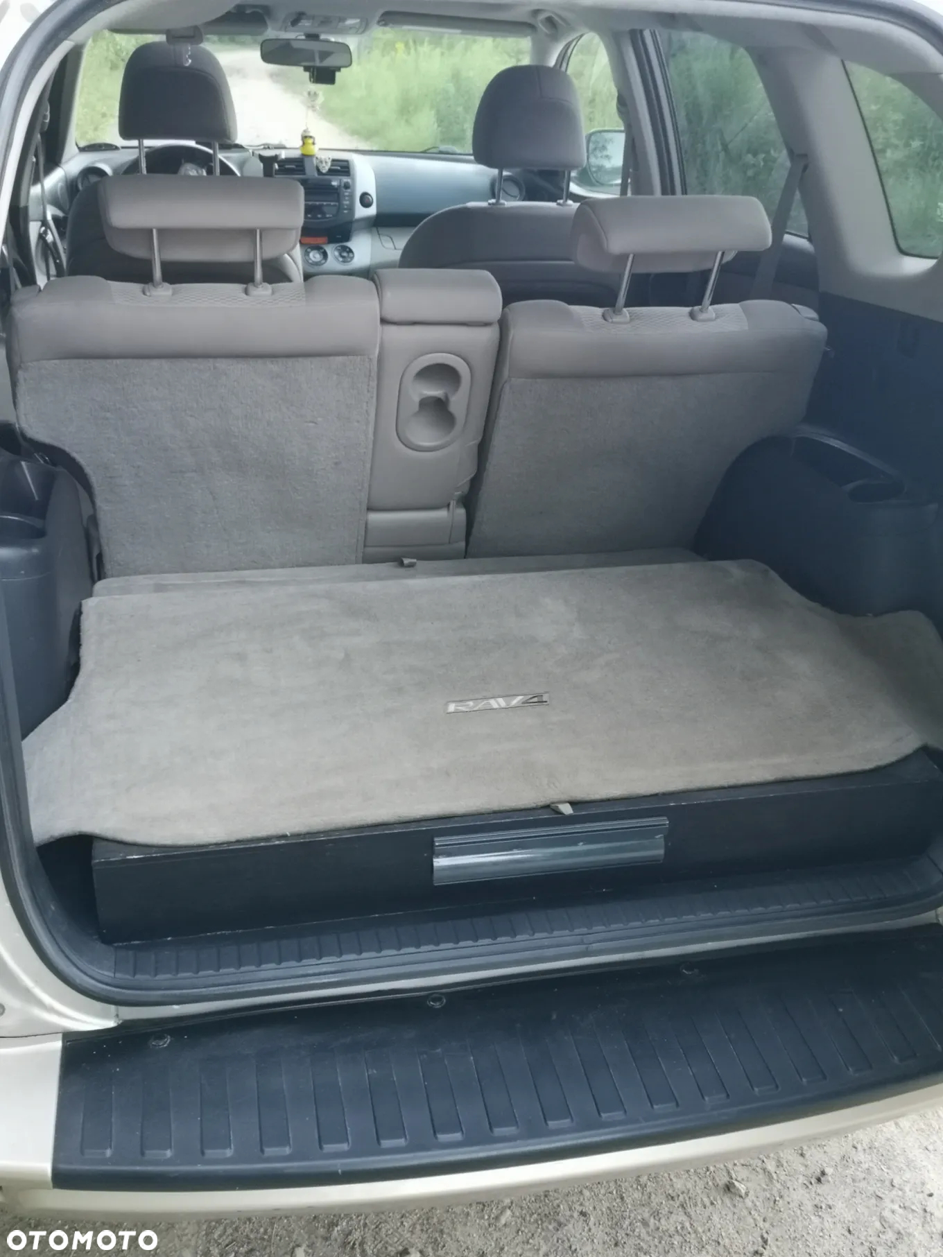 Toyota RAV4 - 13