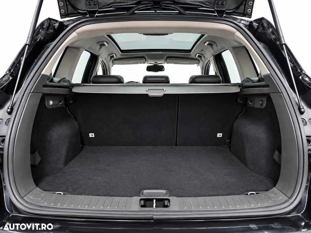 Ford Kuga - 8