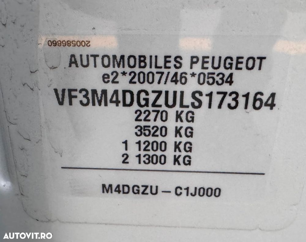 Peugeot 3008 225 e-EAT8 GT - 34