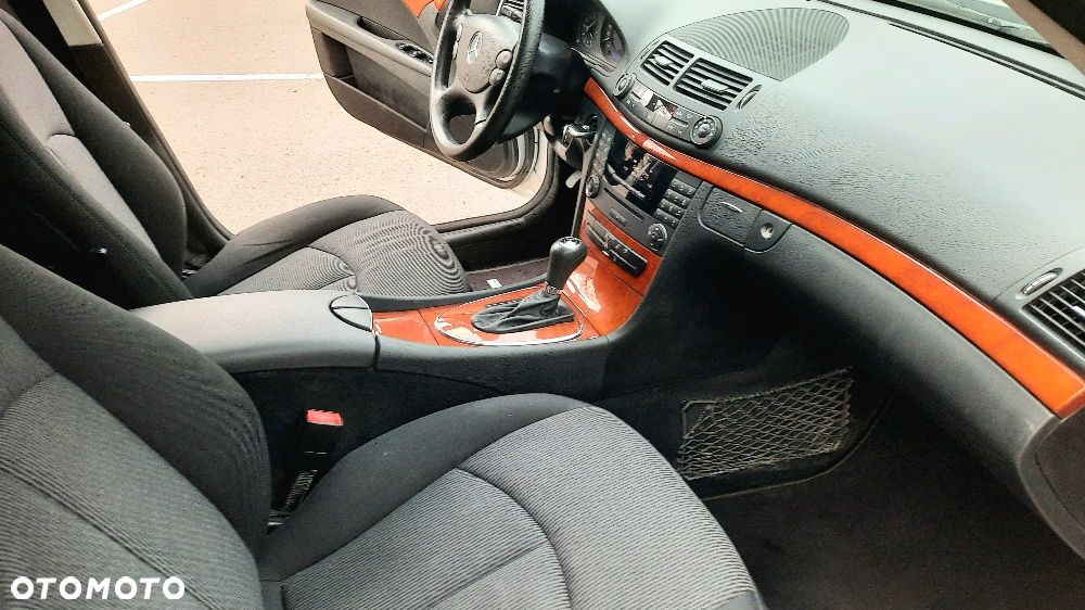 Mercedes-Benz Klasa E 220 CDI Automatik Classic DPF - 15