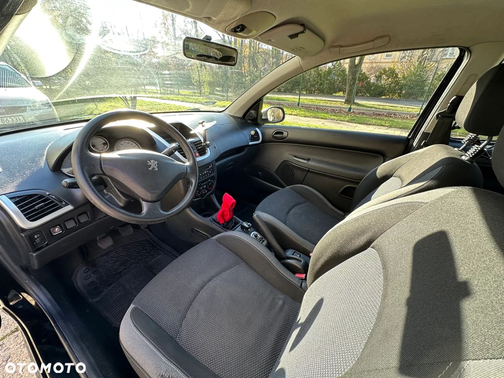 Peugeot 206 - 25