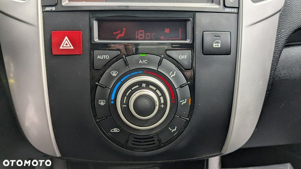 Kia Venga - 22