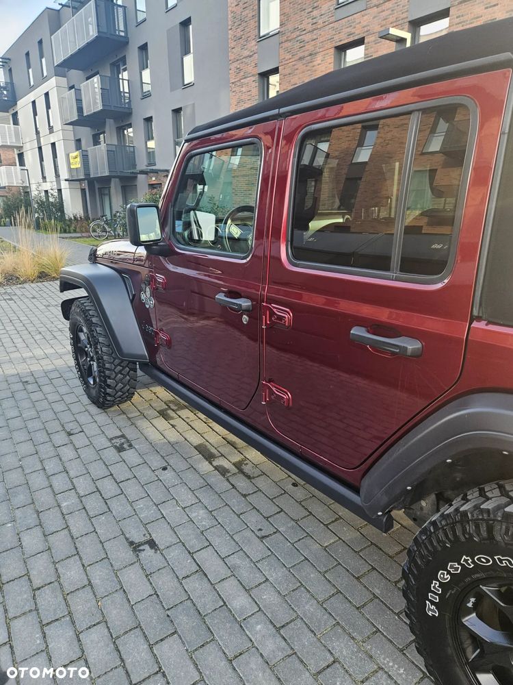 Jeep Wrangler - 9
